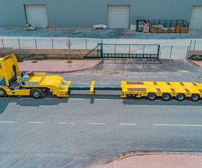 4 AXLE EXTENDABLE LOWBED (hydraulic ramps) 